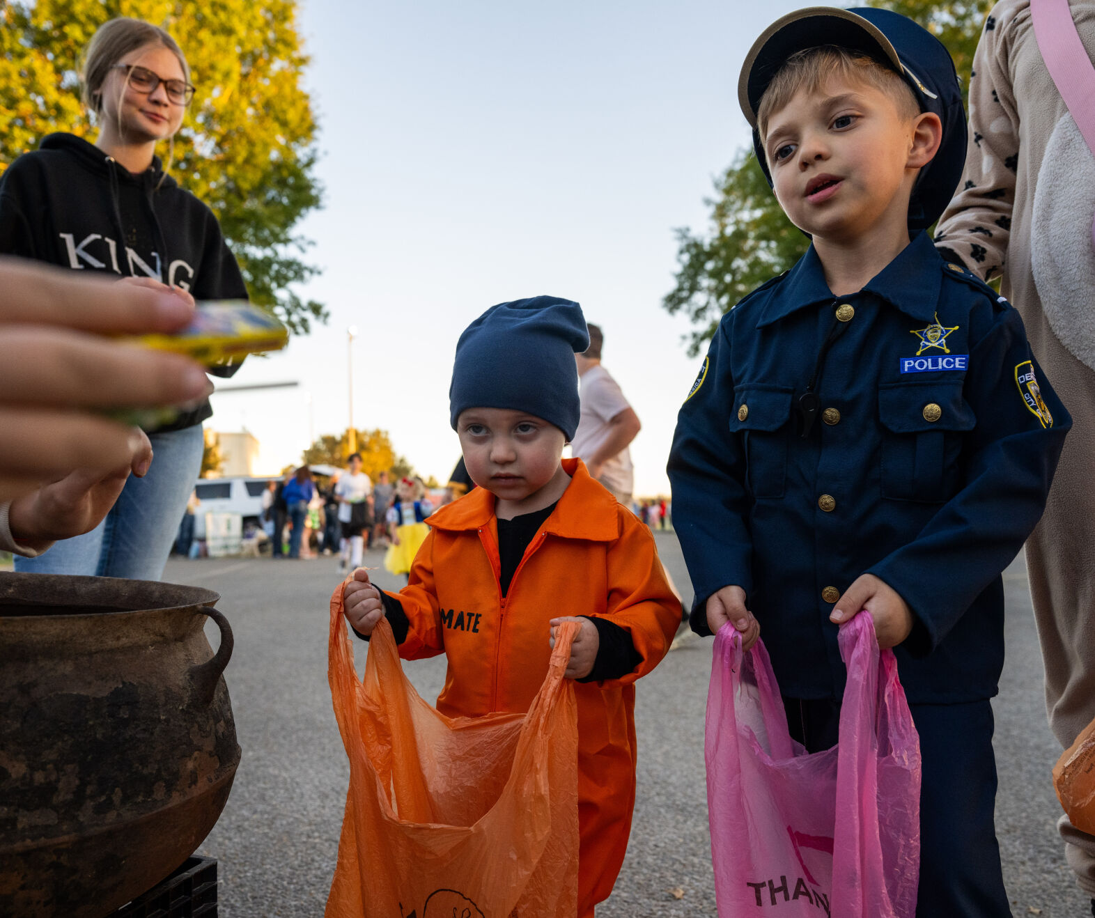 BR.wftrunktreatxtra.102324_7620 MJ.JPG